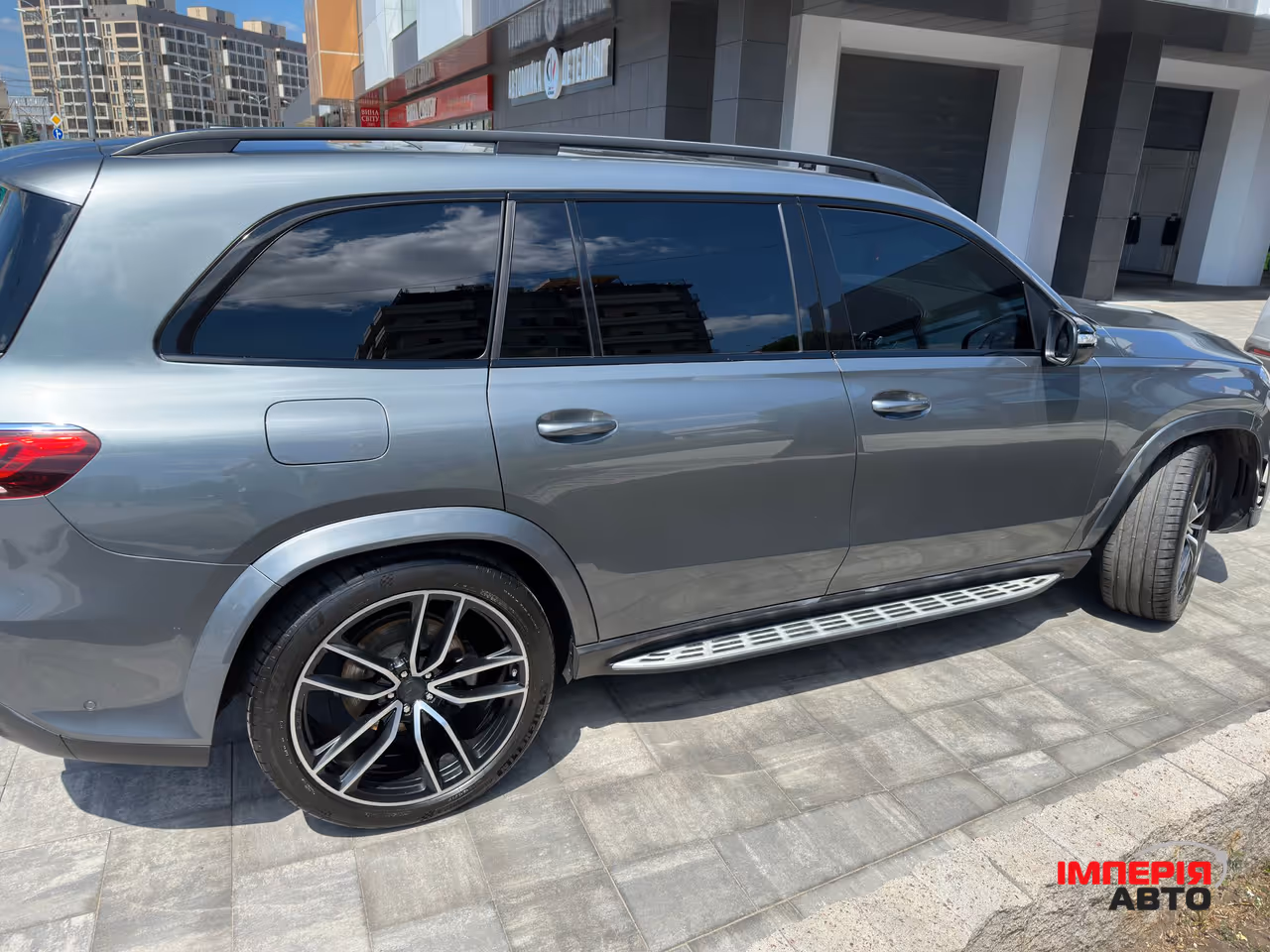 Mercedes-Benz GLS - фото 5