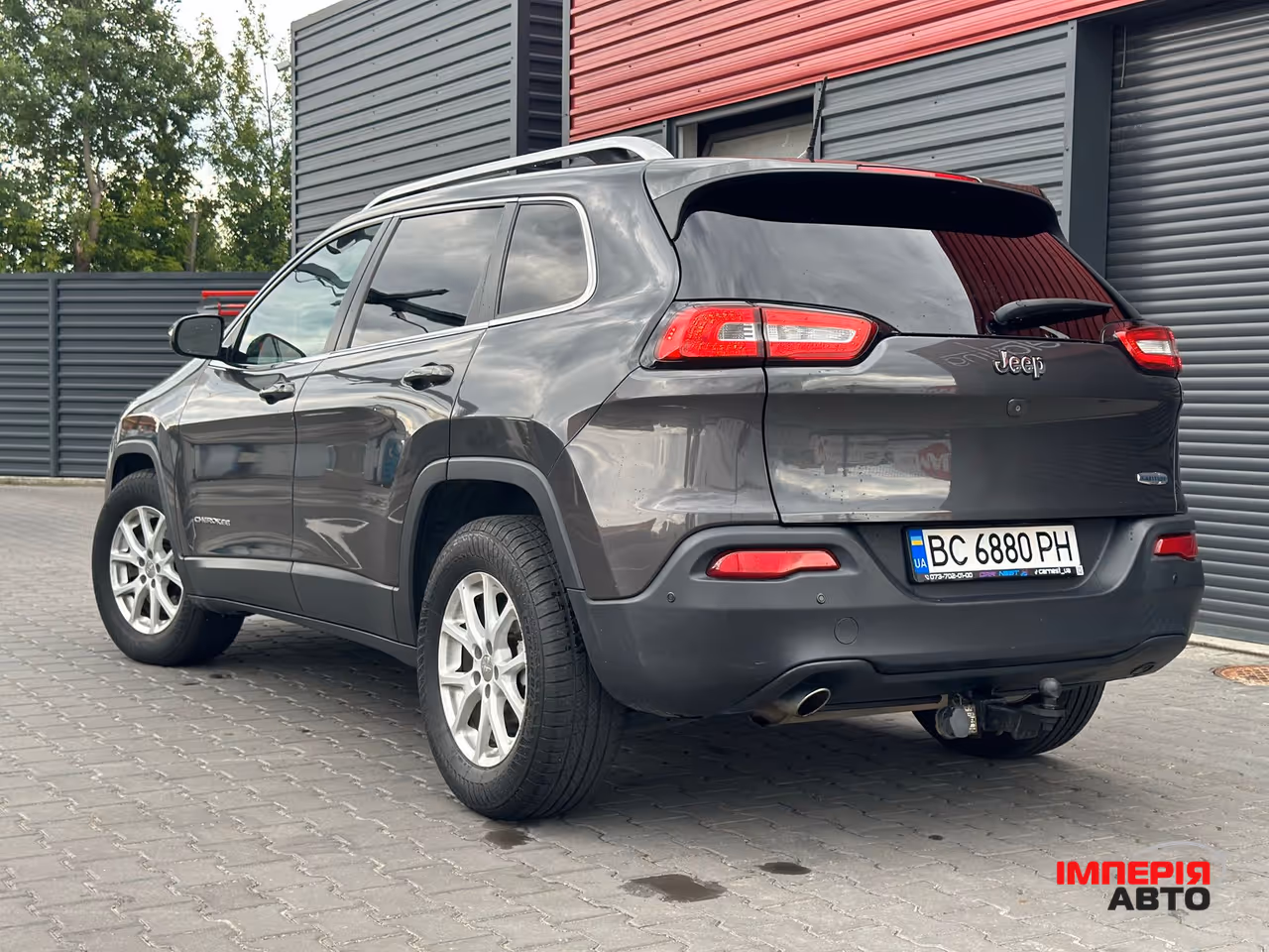 Jeep Cherokee - фото 26