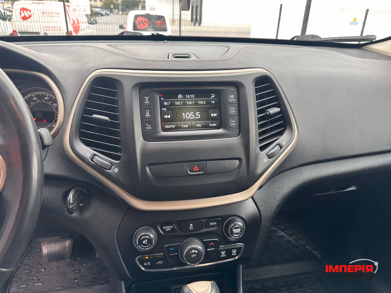 Jeep Cherokee - фото 33