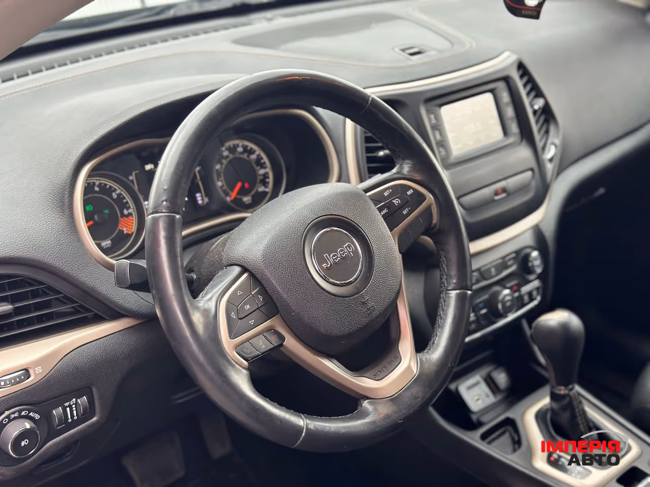 Jeep Cherokee - фото 31