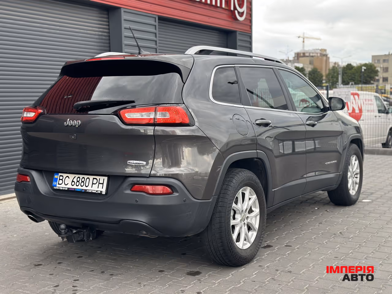 Jeep Cherokee - фото 20