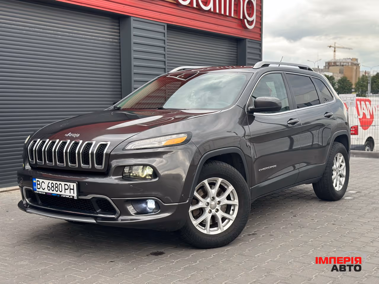 Jeep Cherokee - фото 9