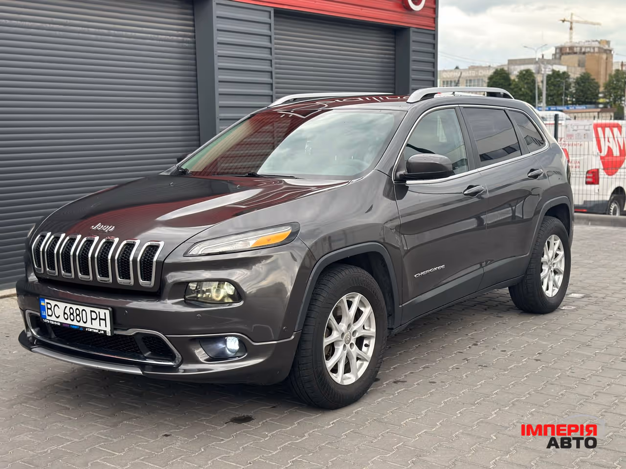 Jeep Cherokee - фото 5