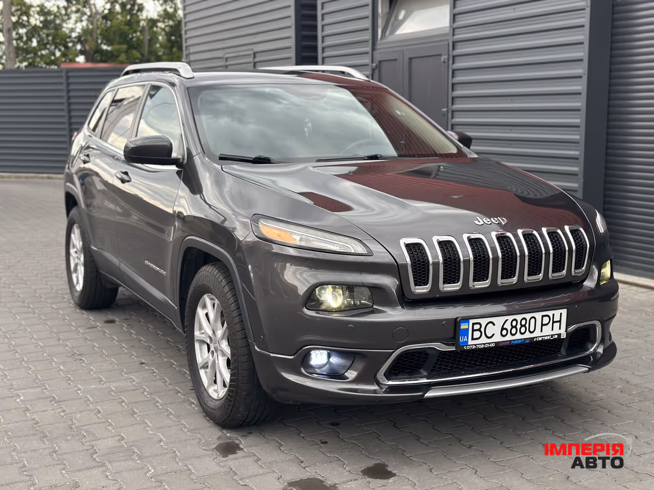 Jeep Cherokee - фото 15