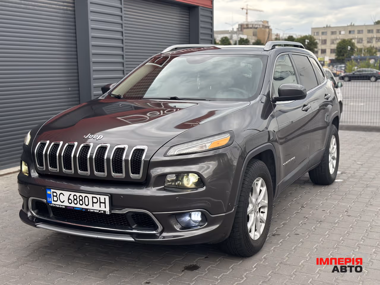 Jeep Cherokee - фото 6