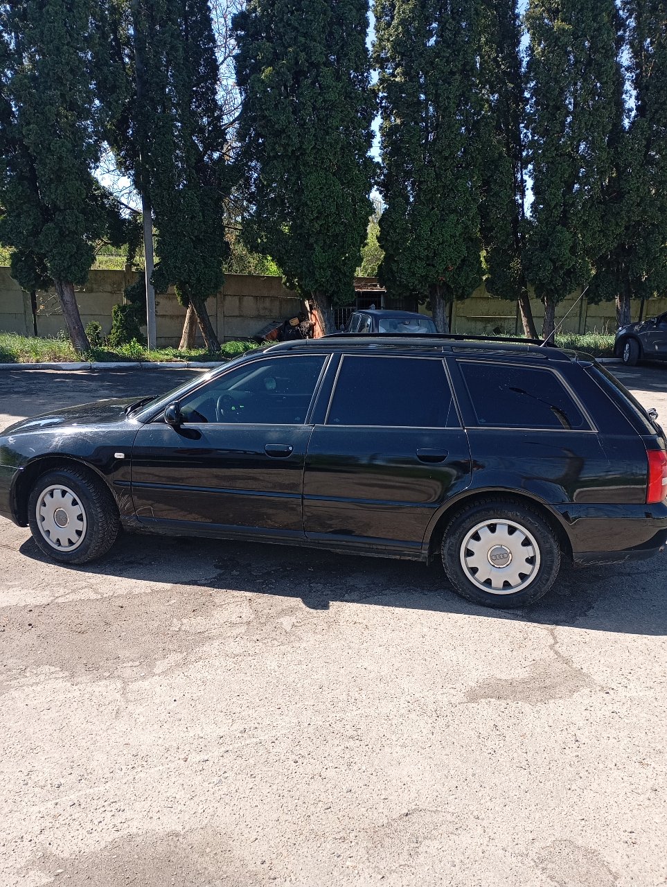 Audi A4 - фото 2