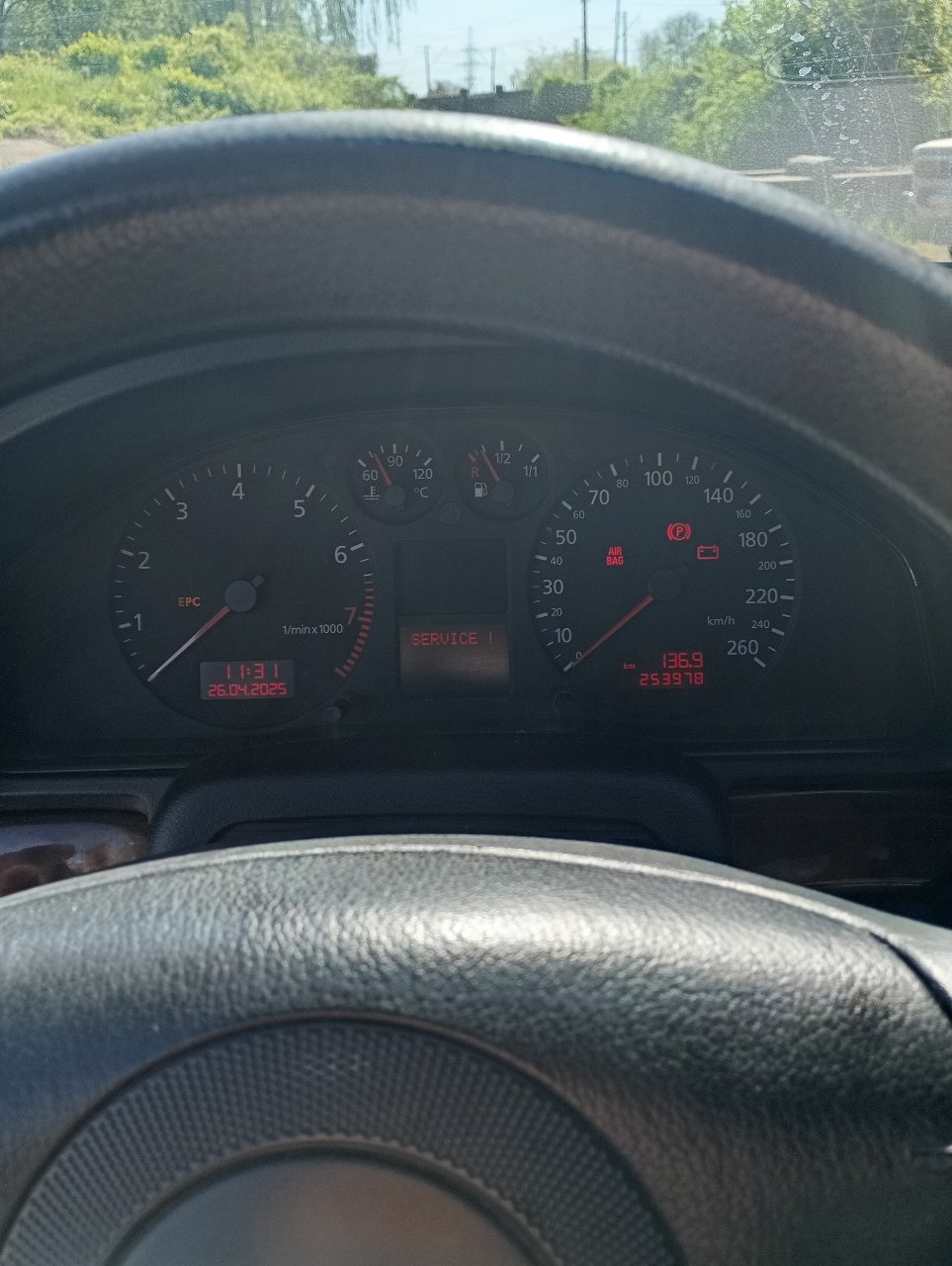 Audi A4 - фото 9