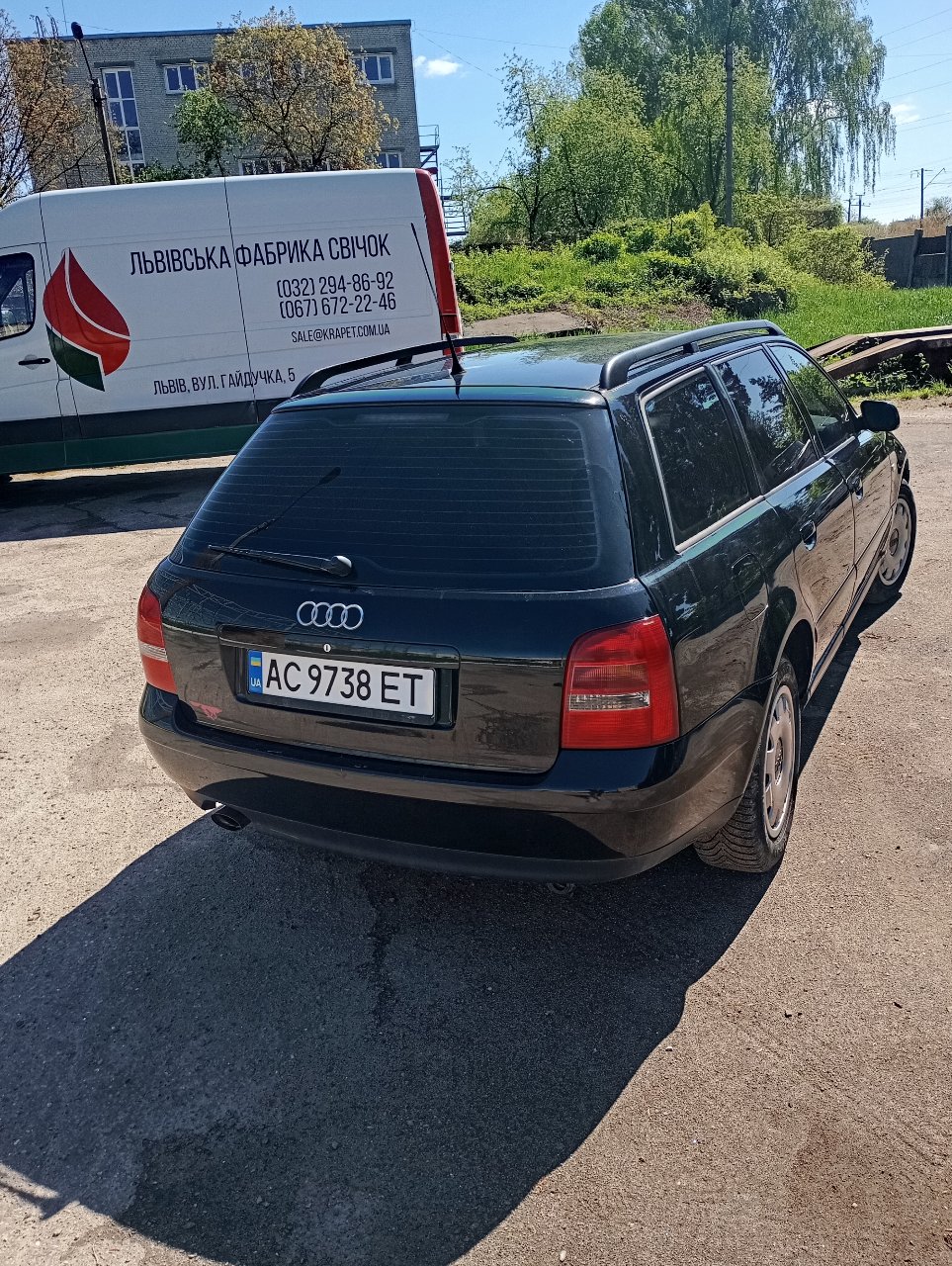 Audi A4 - фото 4