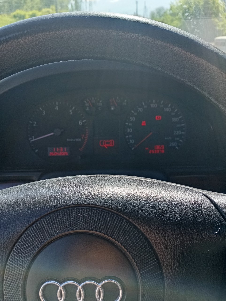 Audi A4 - фото 11