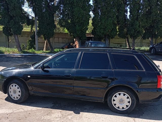 Audi A4 - зображення 2