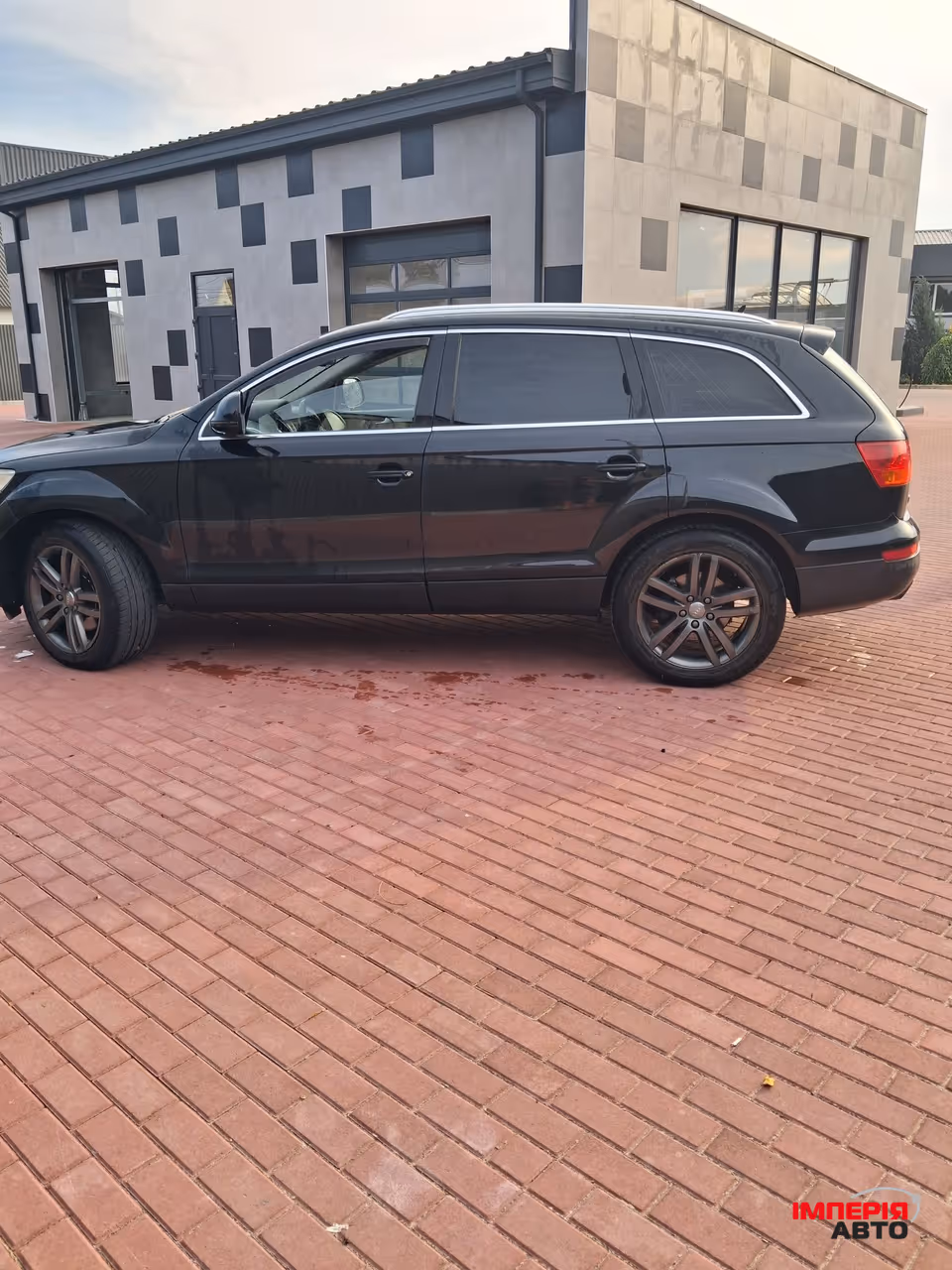 Audi Q7 - фото 2