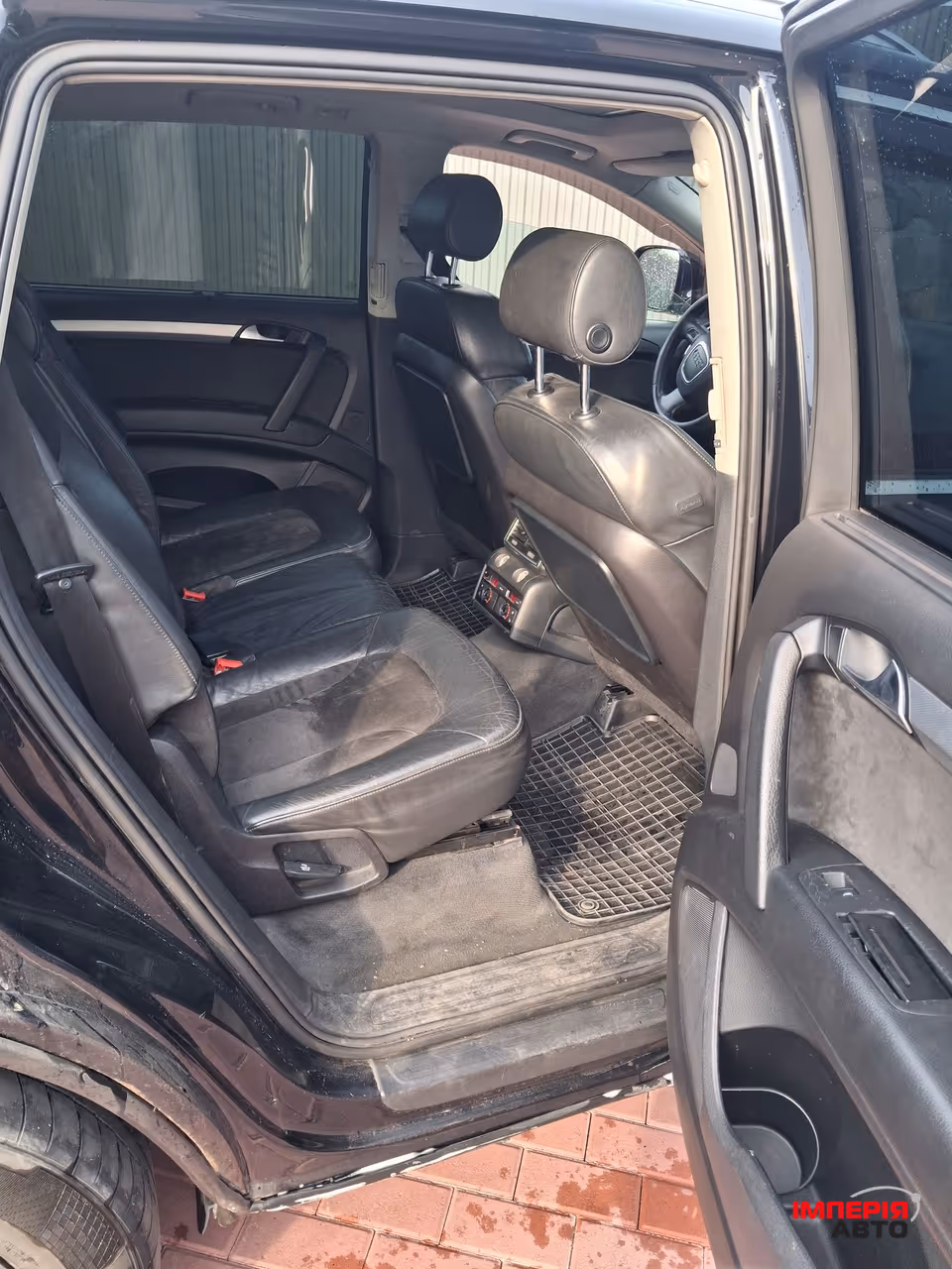 Audi Q7 - фото 7