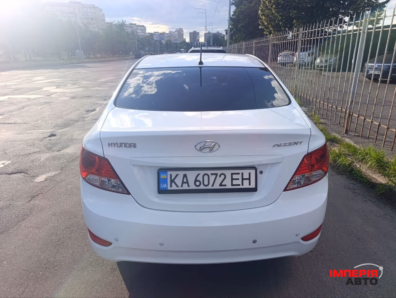 Hyundai Accent - фото 3
