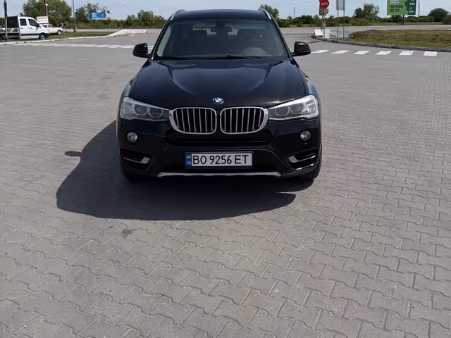 BMW X3 - фото 1