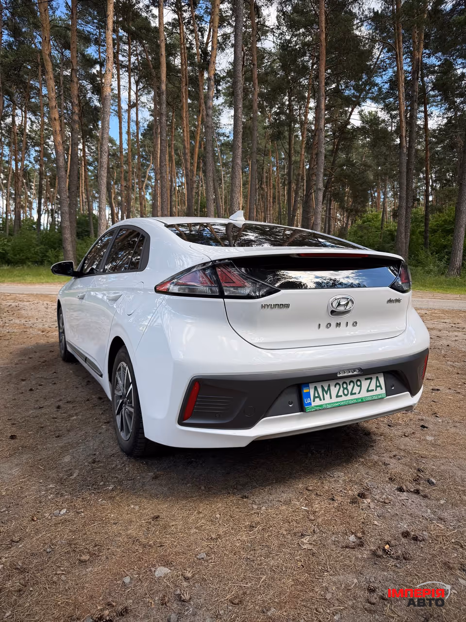 Hyundai IONIQ - фото 8
