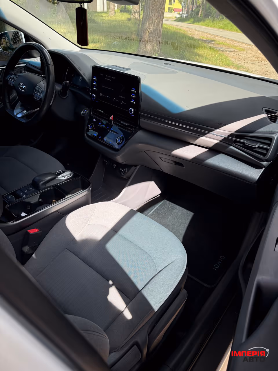 Hyundai IONIQ - фото 20