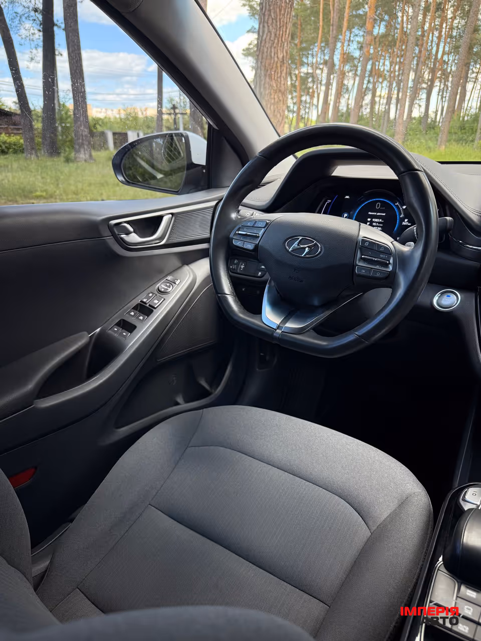 Hyundai IONIQ - фото 17