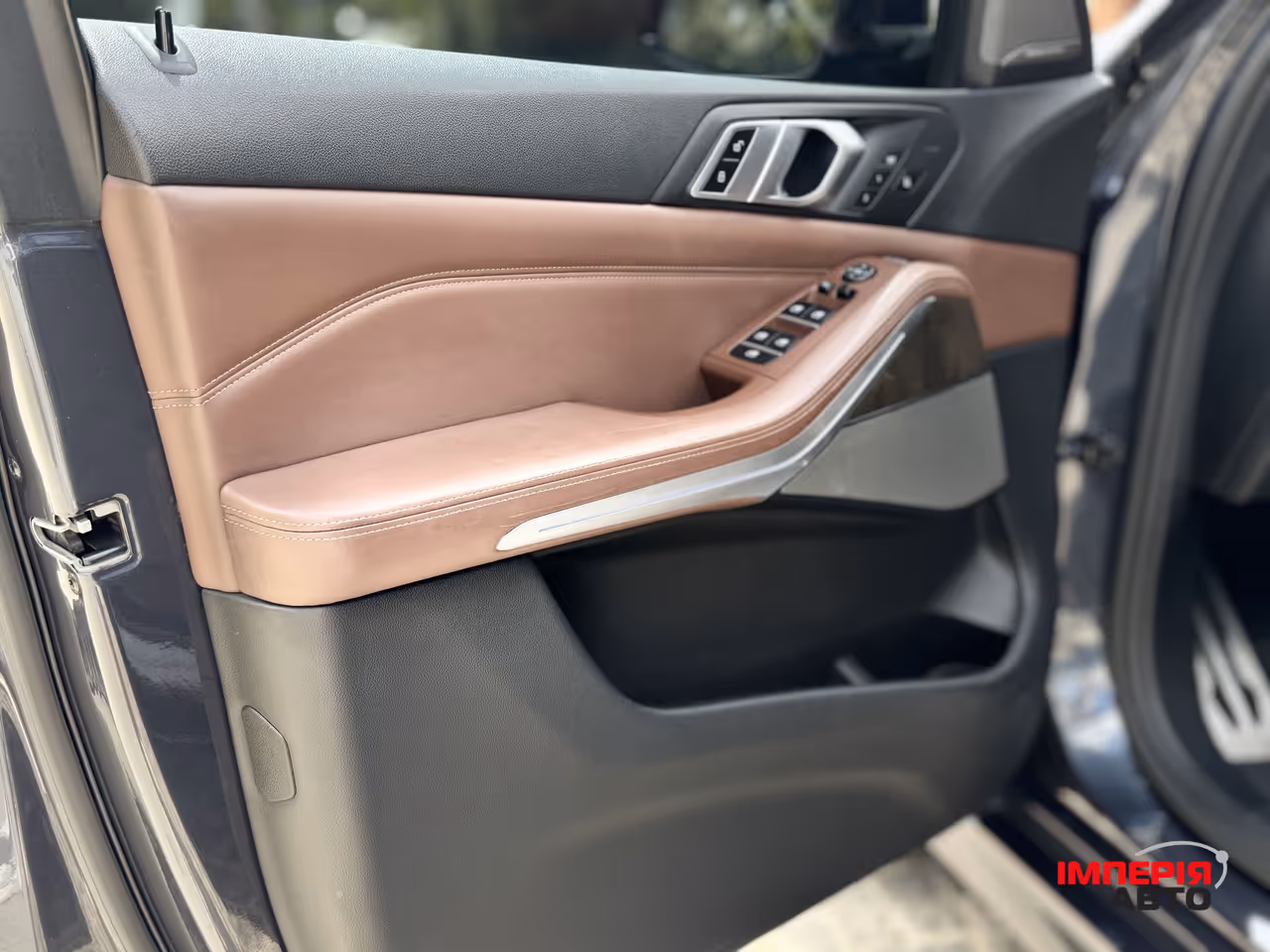 BMW X5 - фото 12