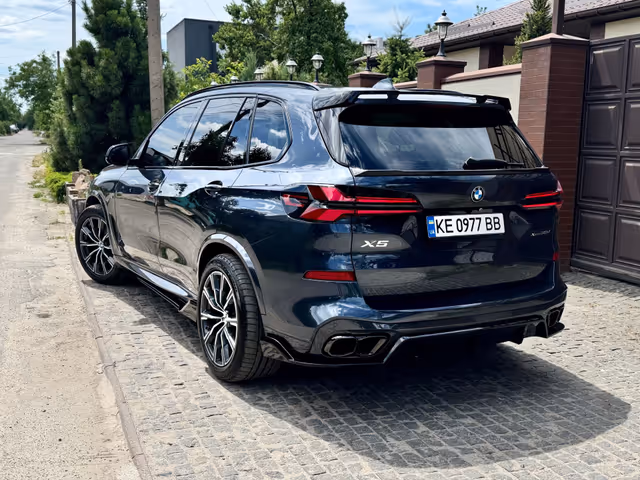 BMW X5 - фото 5