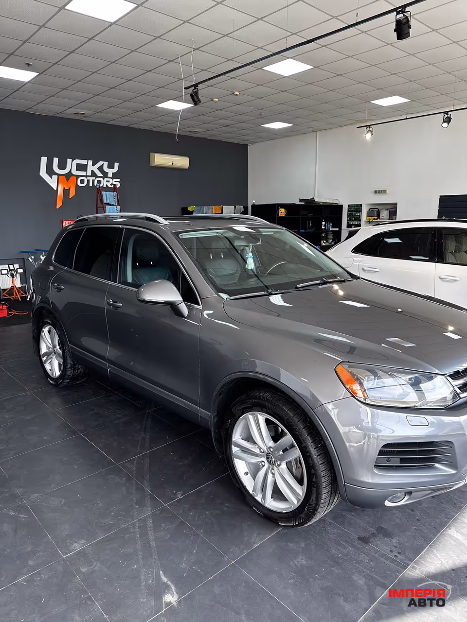 Volkswagen Touareg - фото 3
