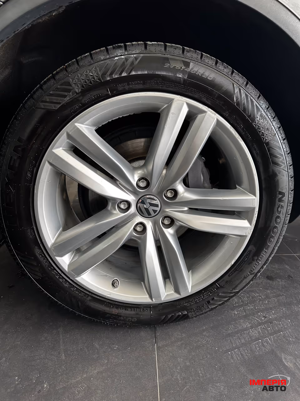 Volkswagen Touareg - фото 24