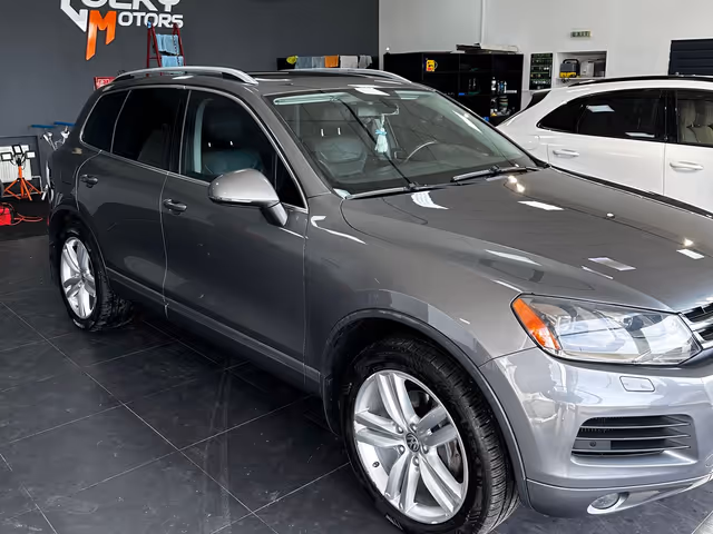 Volkswagen Touareg - фото 3