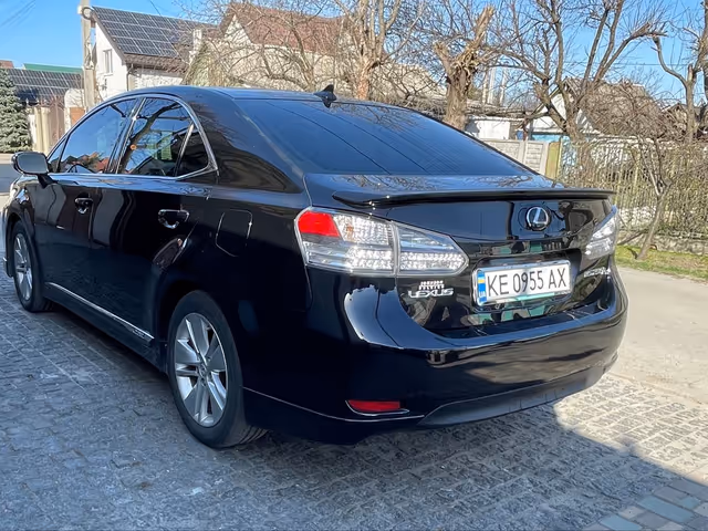 Lexus HS - фото 3