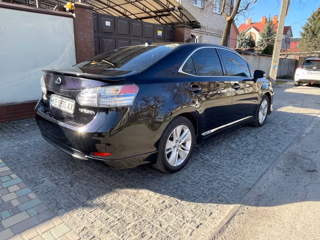 Lexus HS - фото 4