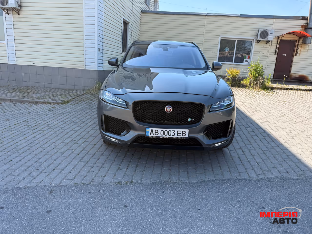 Jaguar F-Pace - фото 6