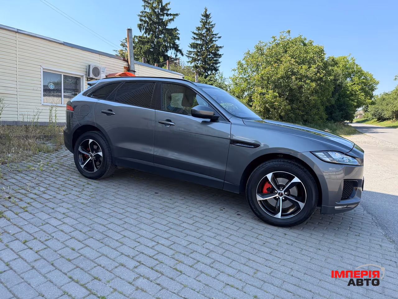 Jaguar F-Pace - фото 7