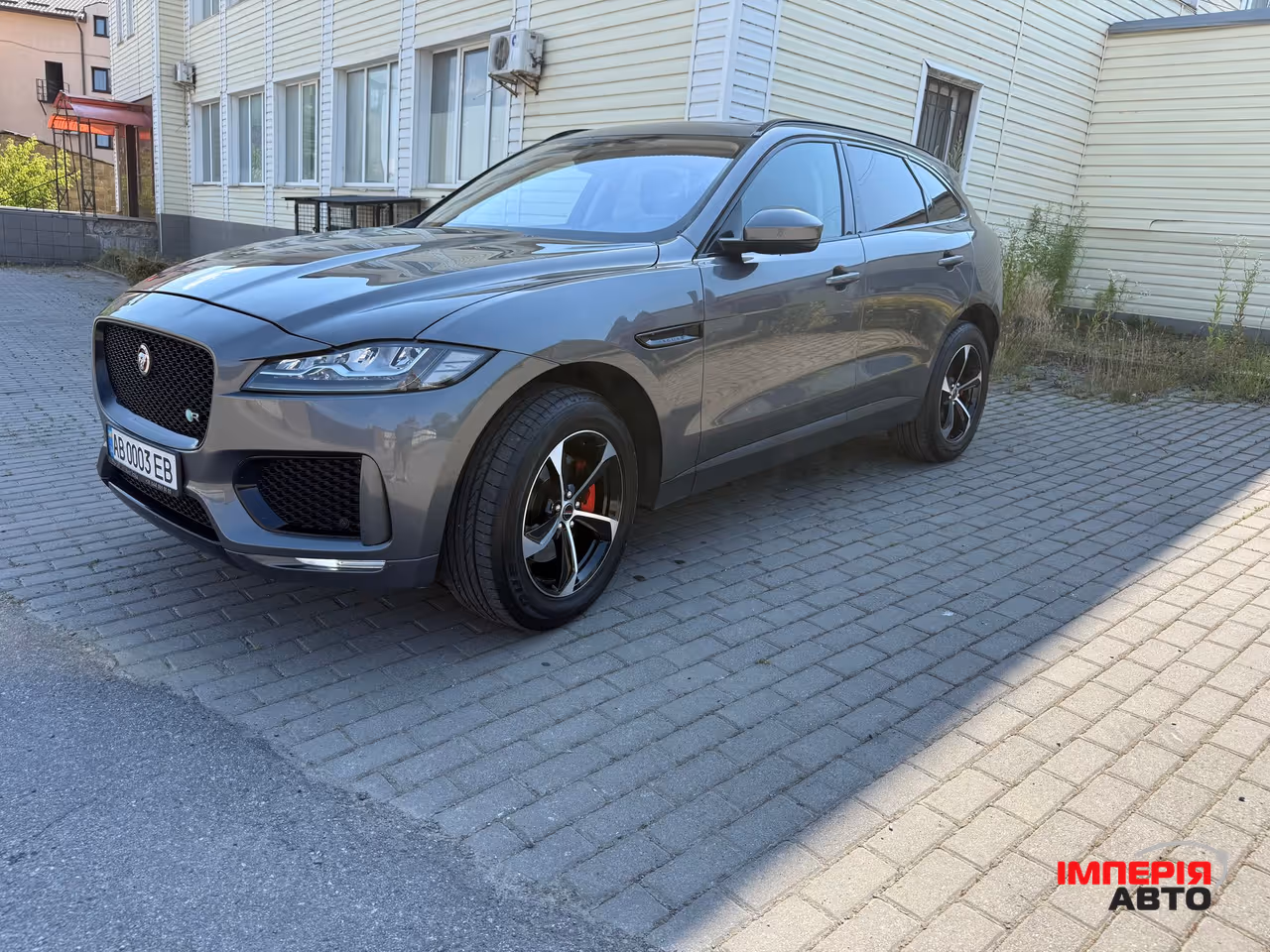 Jaguar F-Pace - фото 5