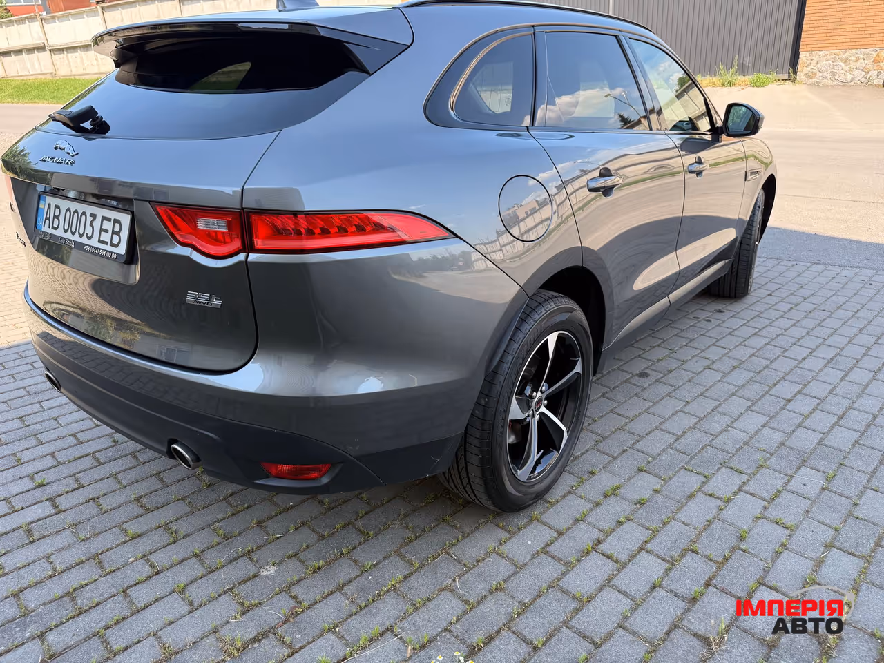 Jaguar F-Pace - фото 14