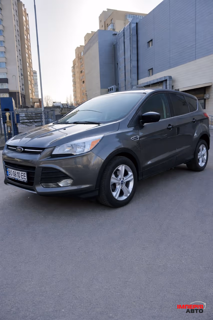 Ford Escape - фото 1