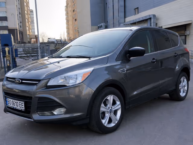 Ford Escape - фото 1