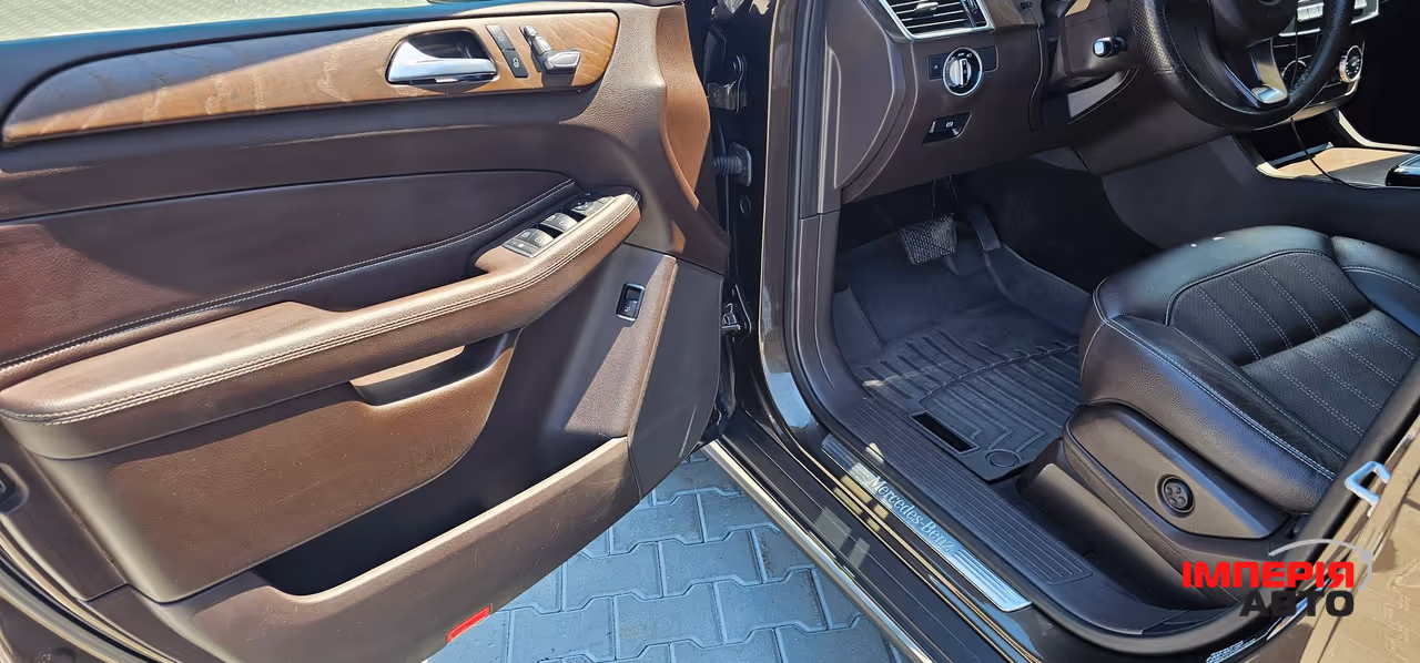 Mercedes-Benz GLE - фото 17