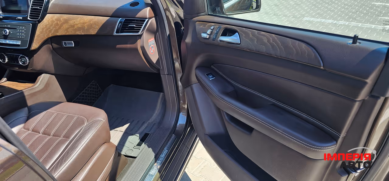 Mercedes-Benz GLE - фото 28