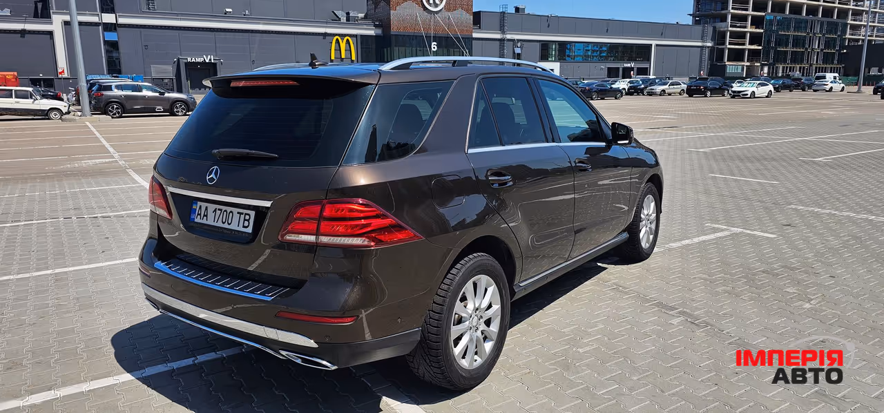 Mercedes-Benz GLE - фото 9