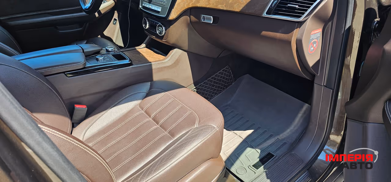Mercedes-Benz GLE - фото 27