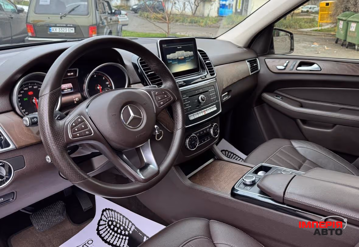 Mercedes-Benz GLE - фото 22