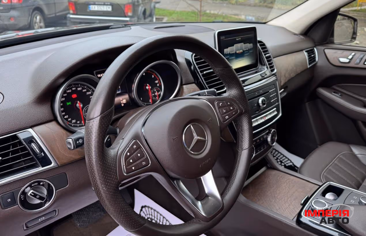 Mercedes-Benz GLE - фото 20
