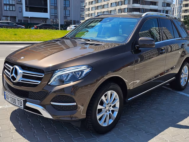 Mercedes-Benz GLE - фото 3