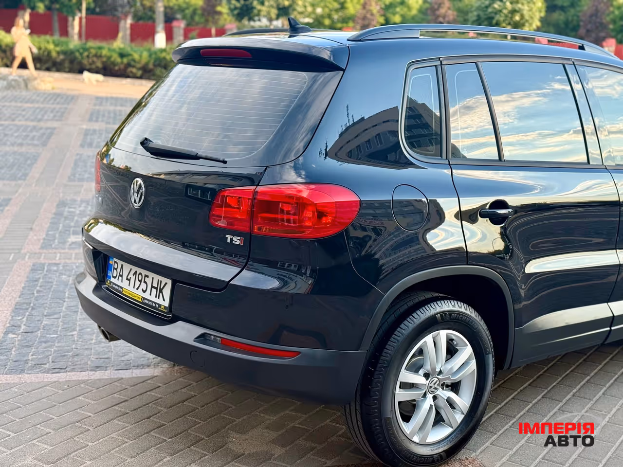 Volkswagen Tiguan - фото 13