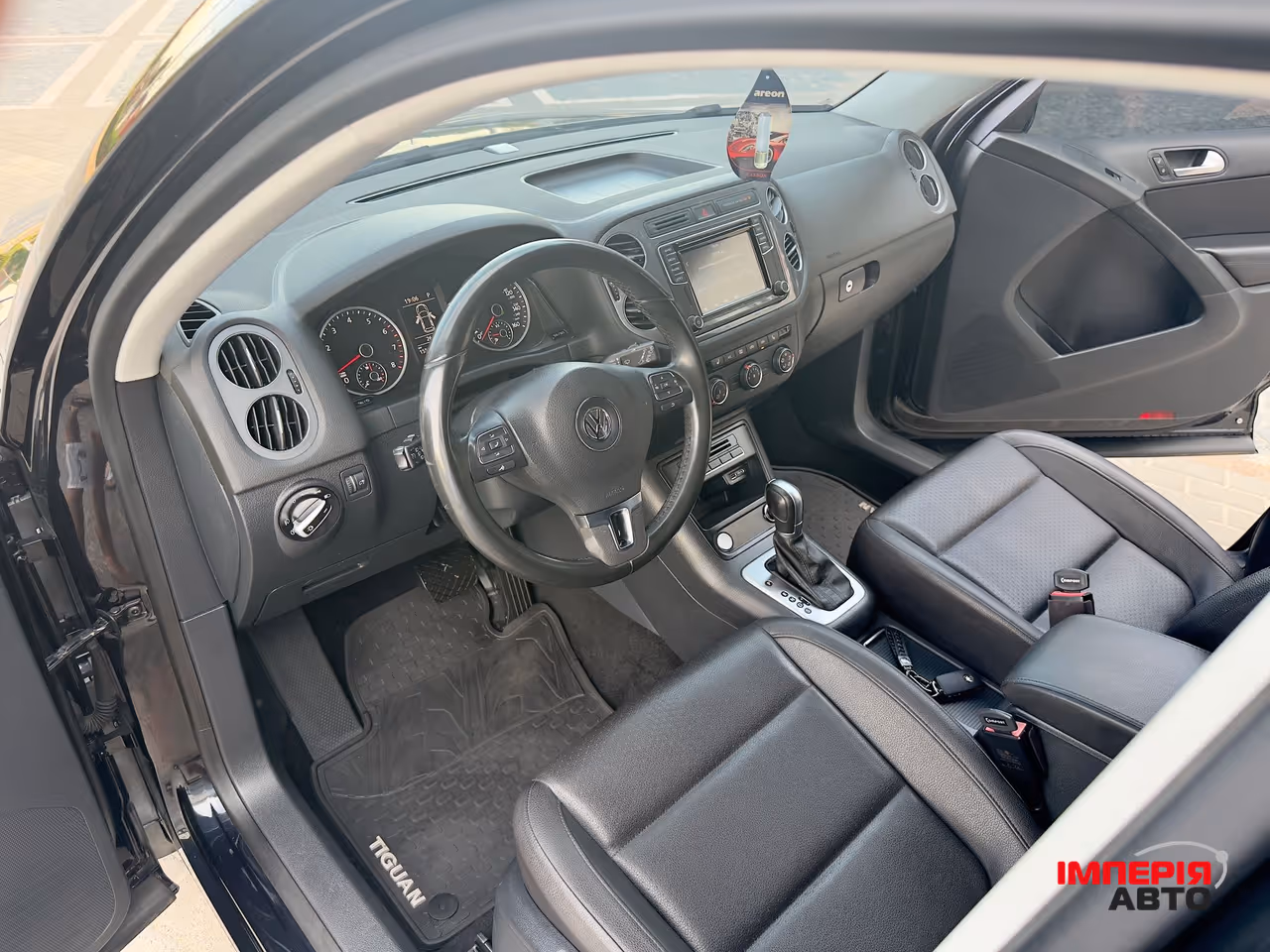 Volkswagen Tiguan - фото 29