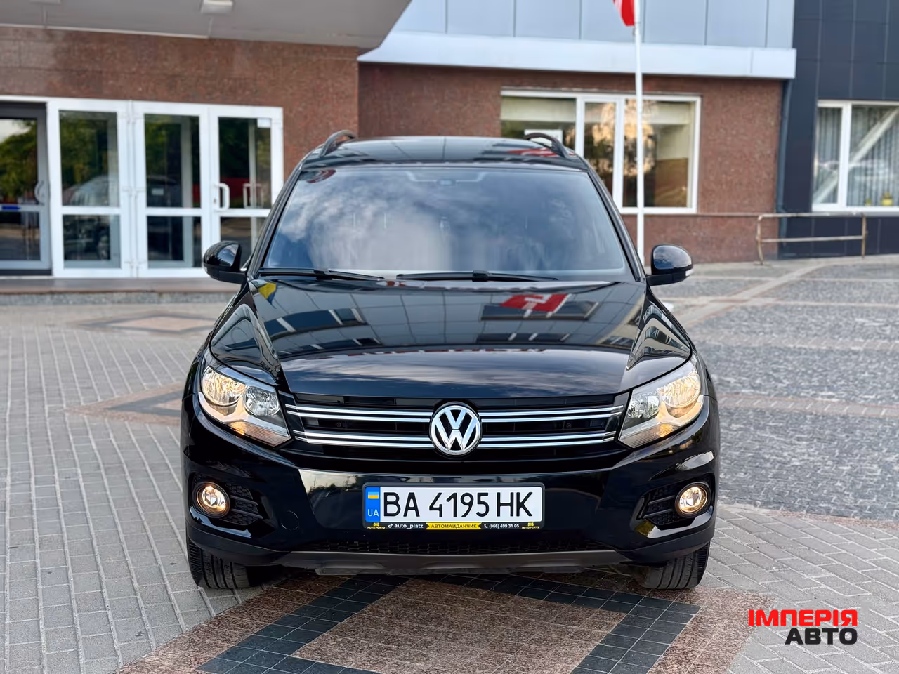 Volkswagen Tiguan - фото 11