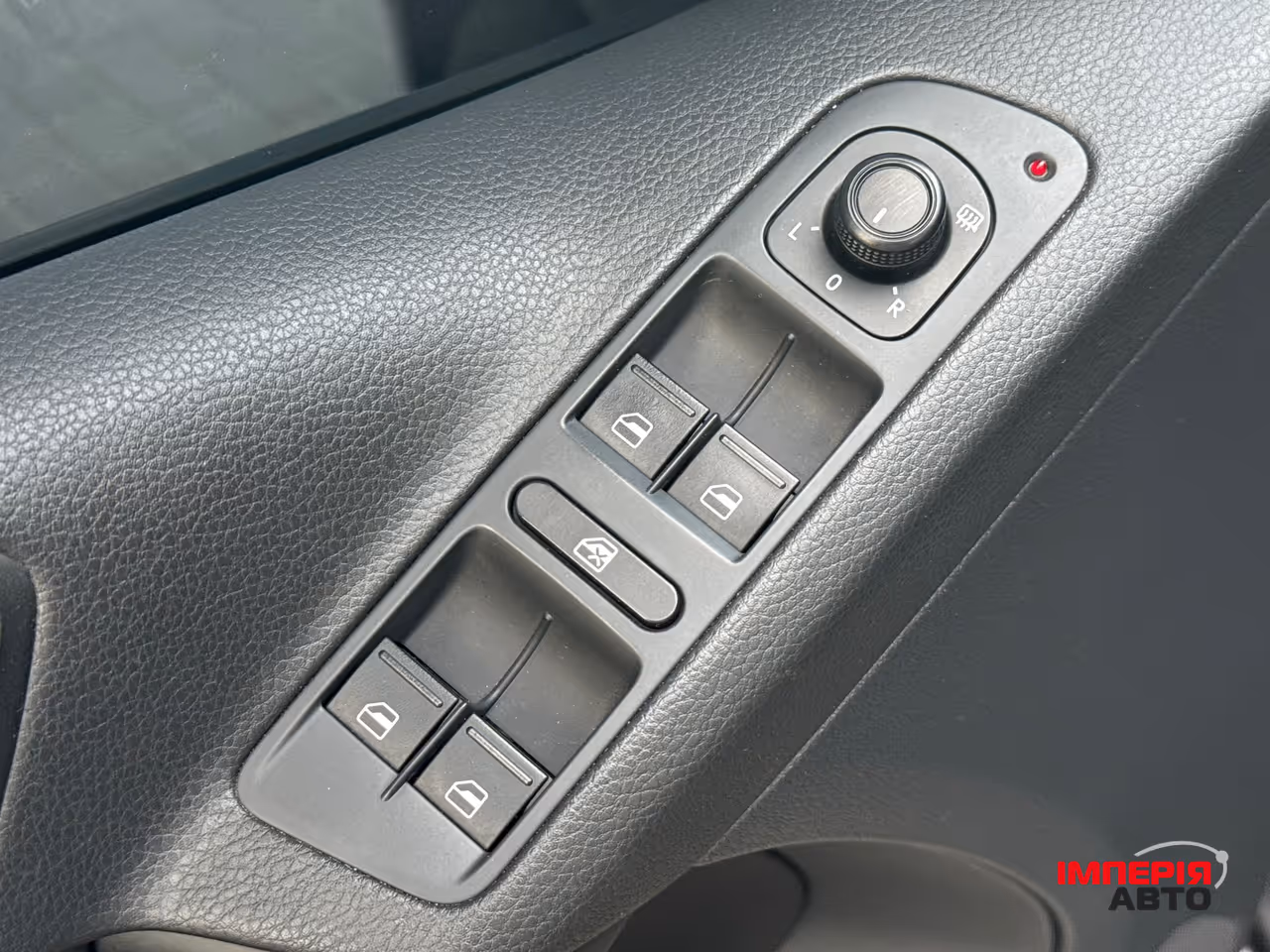Volkswagen Tiguan - фото 31