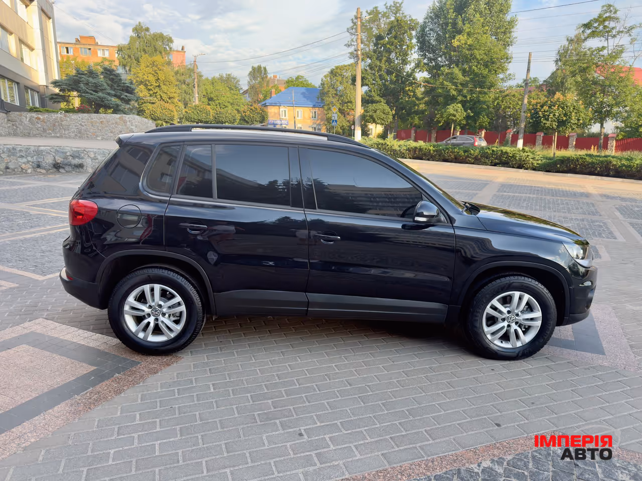 Volkswagen Tiguan - фото 10