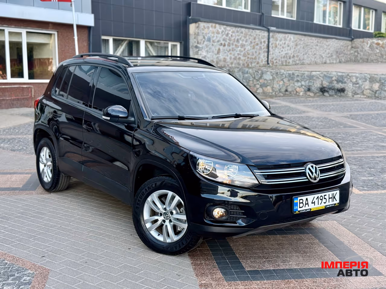 Volkswagen Tiguan - фото 3