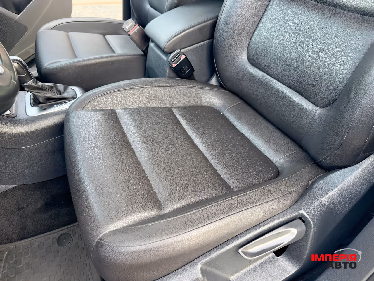 Volkswagen Tiguan - фото 32