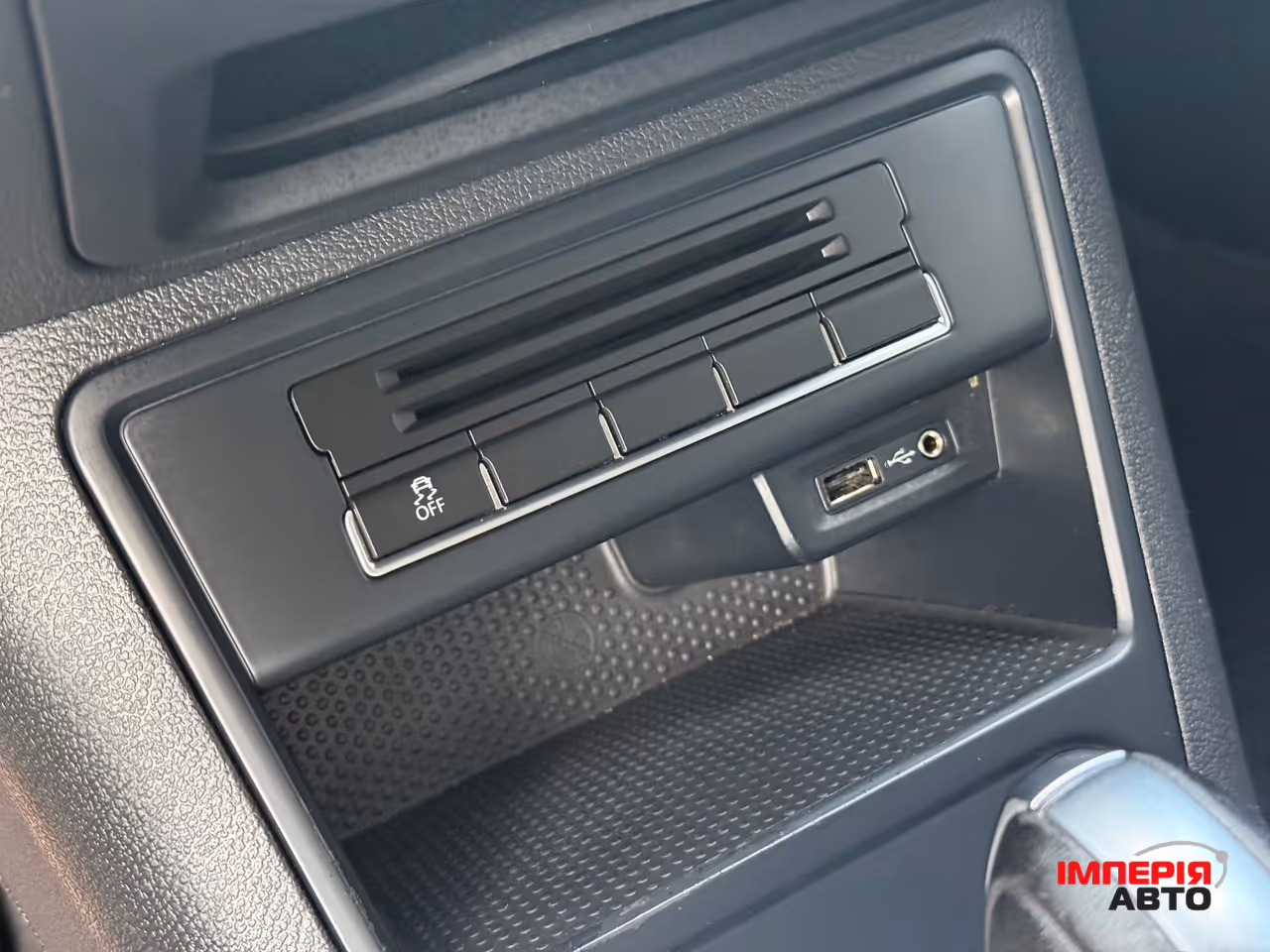 Volkswagen Tiguan - фото 47