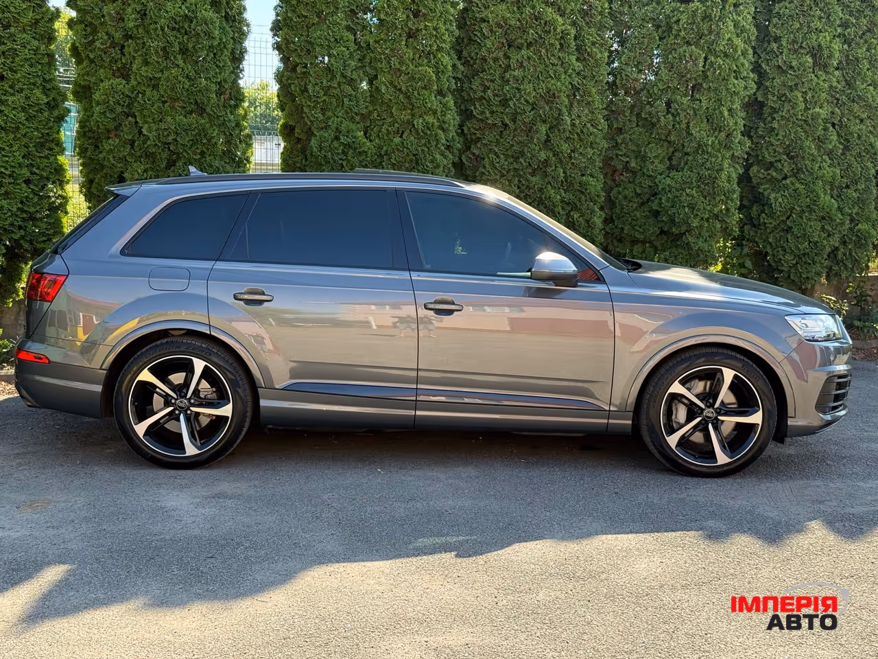 Audi Q7 - фото 2